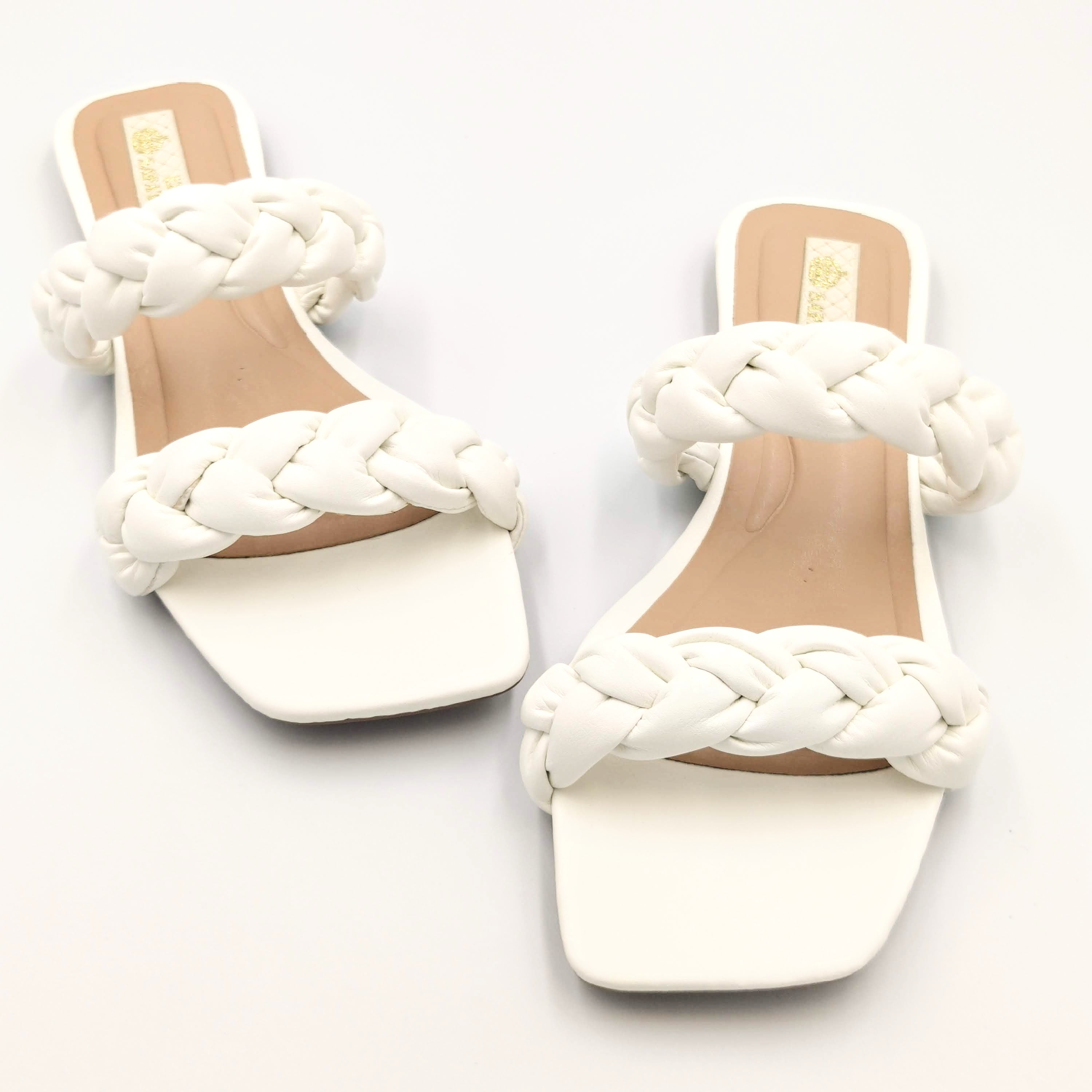 Rasteirinha branca trançada Clearance